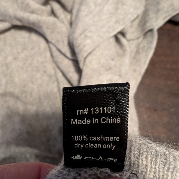 +Beryll 100% Cashmere Sweater Poncho Shrug, Grey, Oversized, OS - Picture 4 of 4